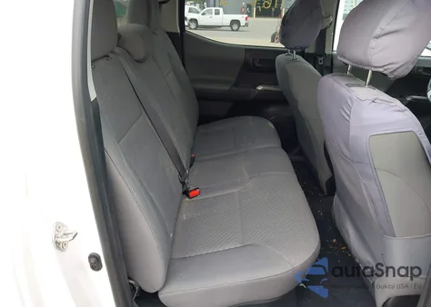 2020 Toyota Tacoma Sr5 V6 z USA, uszkodzony, nr VIN 3TMCZ5AN3LM362576